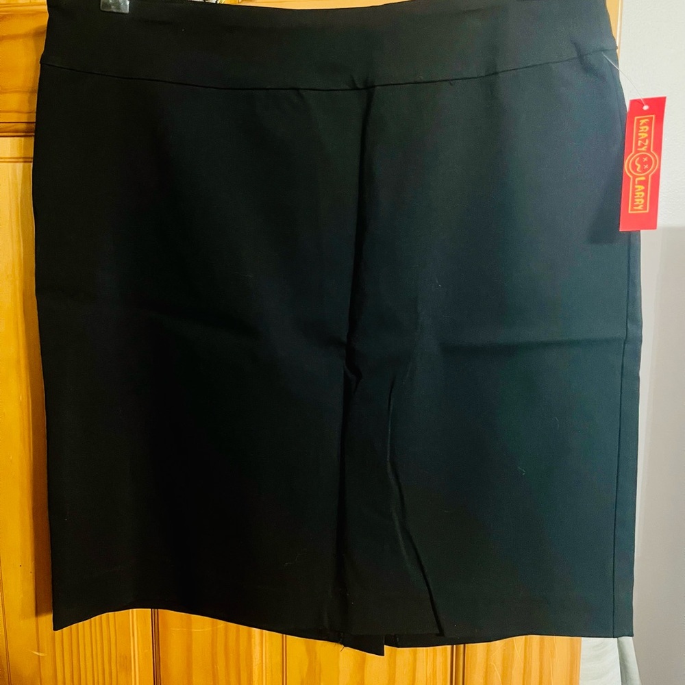 Tailored Black Midi Pencil Skirt - Women - Picture 6 of 11